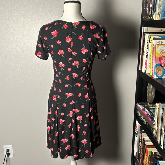 Gap Fit and Flare Floral Dress sz 2 - Picture 3 of 5